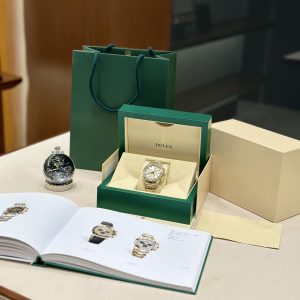 Rolex Daytona Super Clone Watch with Cash on Delivery 1136940763 - front view