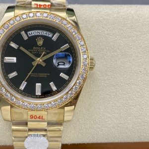 Exquisite Rolex Day-Date 40mm Super Clone Watch with Cash on Delivery 992284787 - front view