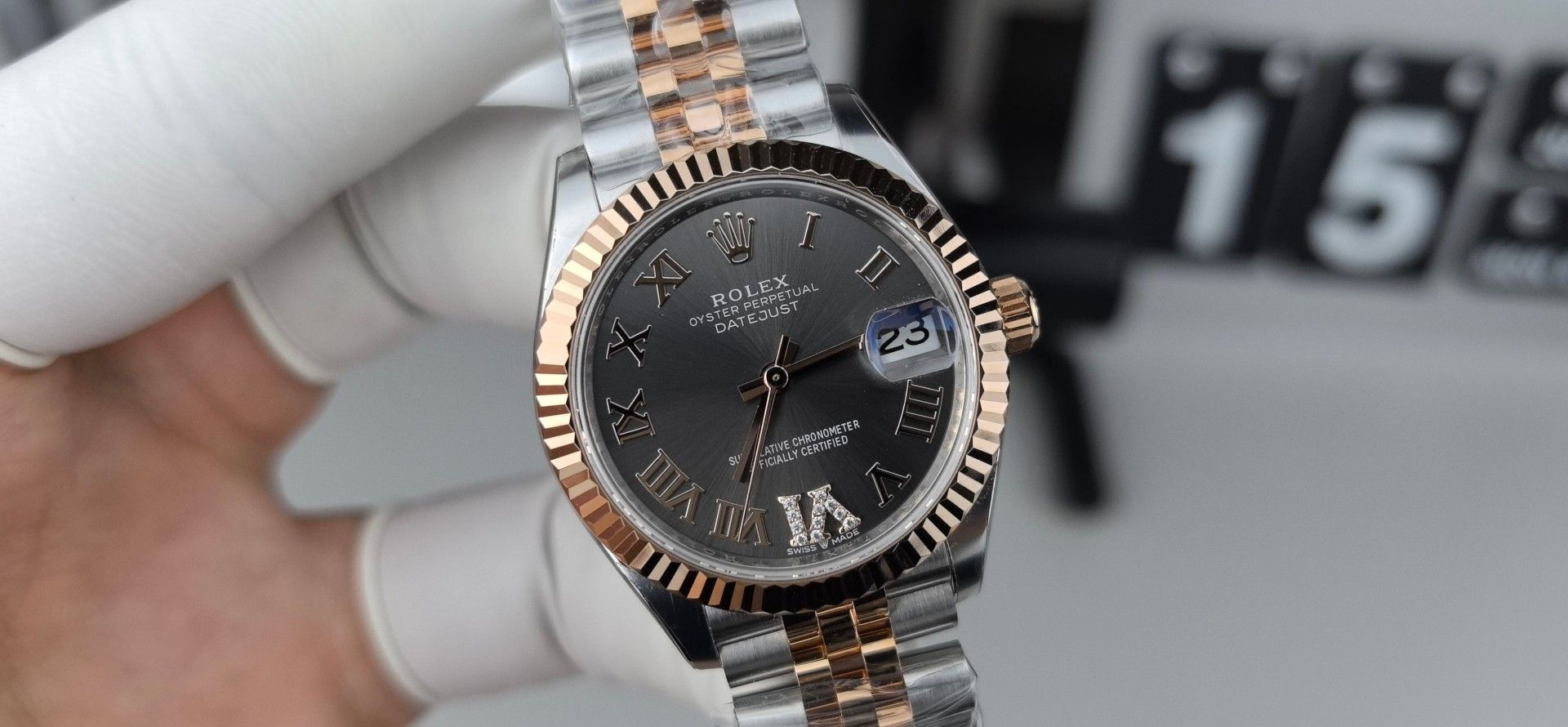 0-911.jpg Luxury Rolex Datejust Super Clone Watch with Full Presentation Set 1127981526