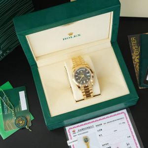 Luxury Rolex Day-Date President Super Clone Watch | 40mm 18k Gold 1126448862 - side view