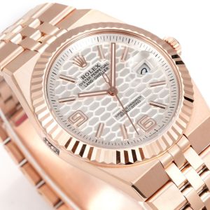 Rolex Sea-Dweller Super Clone: Premium Luxury Replica with COD 1106836069 - side view | Rolex