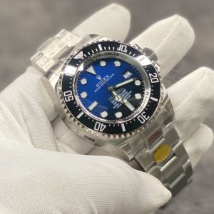 Rolex Sea-Dweller Super Clone 44mm Luxury Replica Watch with COD 1145067611 - side view | Rolex