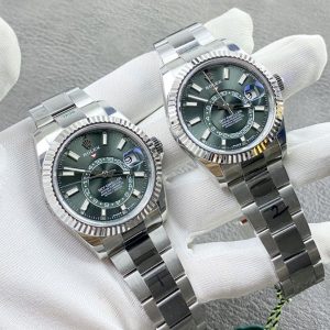 Rolex Sky-Dweller Super Clone Watch | Premium 1:1 Replica with COD 1133253102 - side view | Rolex