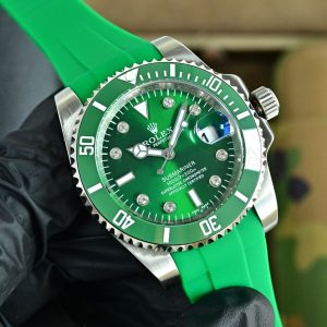 Exquisite Rolex Submariner Super Clone Watch with Cash on Delivery 1124684060 - side view | Rolex