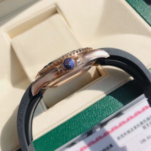 Luxury Rolex Yacht-Master Super Clone Watch in 18K Rose Gold 1128811528 - top view | Rolex