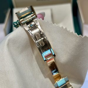 Rolex Daytona Super Clone Watch with Cash on Delivery 1136940763 - macro shot